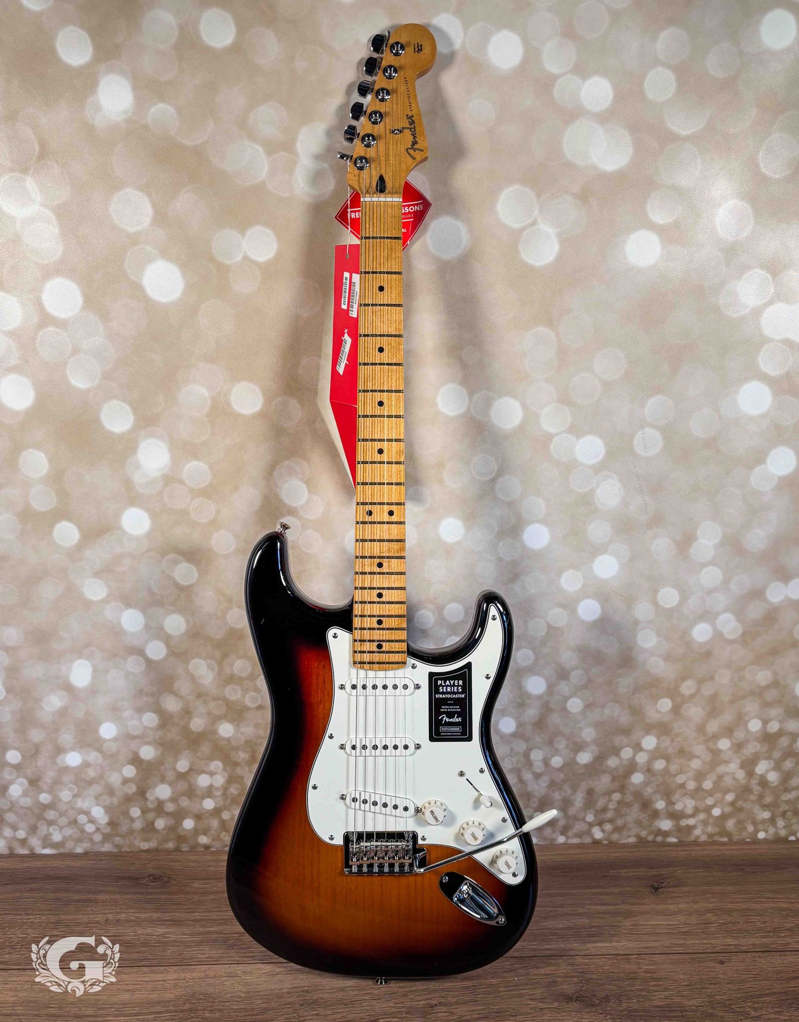 Fender 70th Anniversary Player Stratocaster 2-Color Sunburst