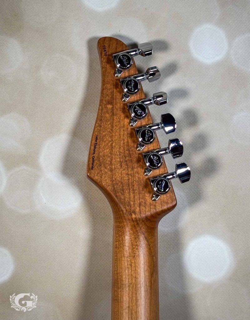 Suhr Standard Plus HSS Maple Bahama Blue