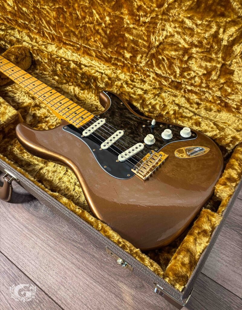 Fender Limited Edition Bruno Mars Stratocaster 2024 - Mars Mocha