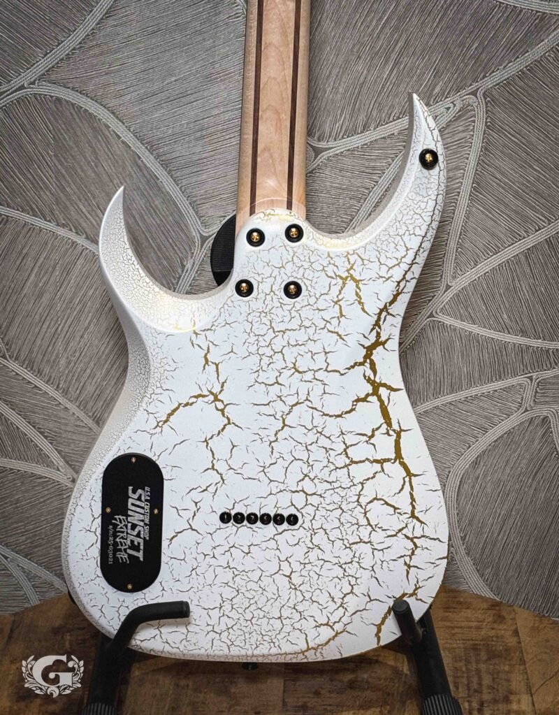 Schecter USA Sunset Extreme White and Gold Satin Crackle