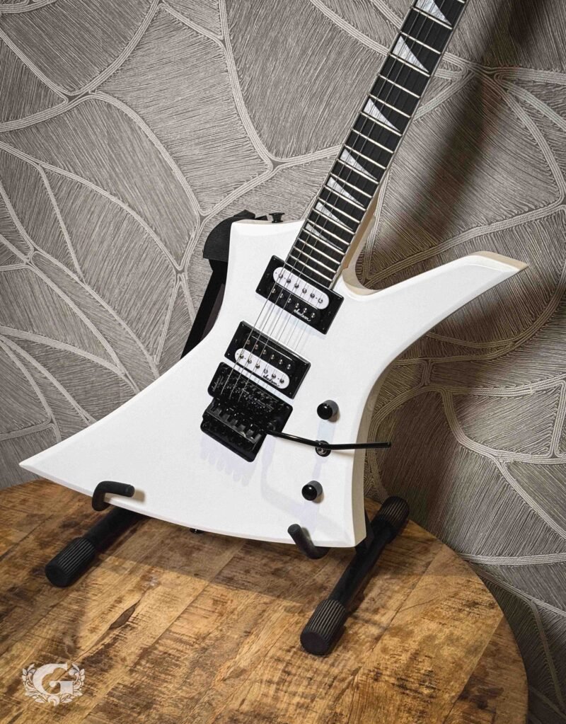 Jackson JS32 Kelly Snow White