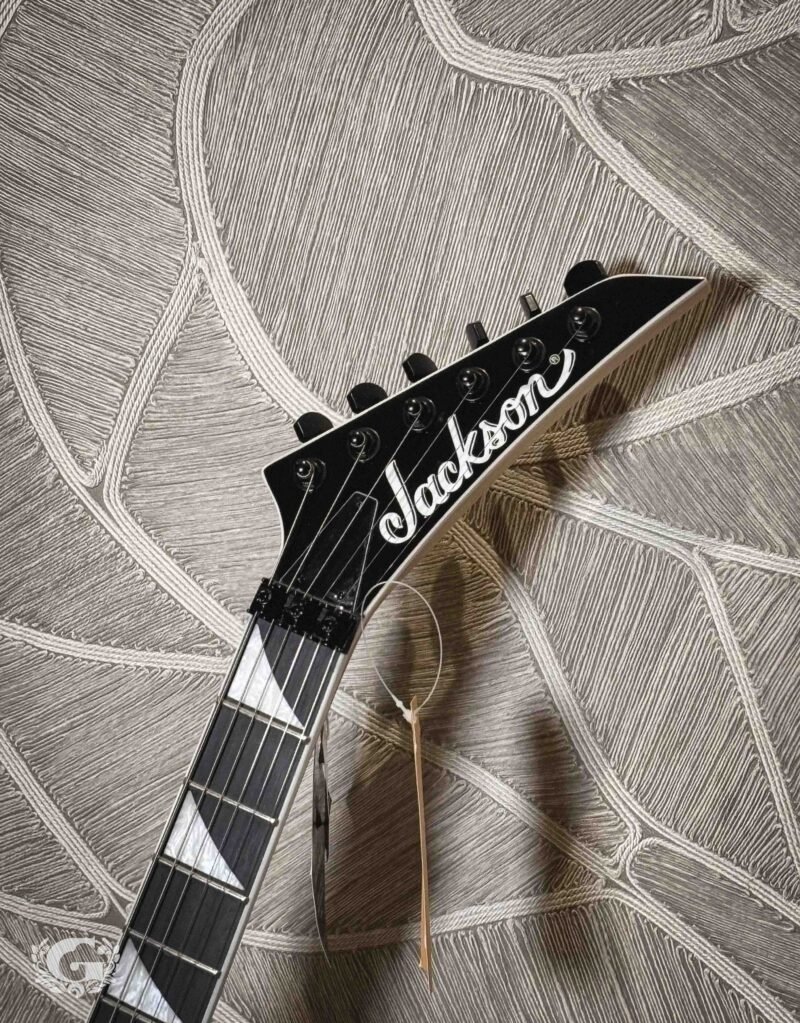 Jackson JS32 Warrior Snow White