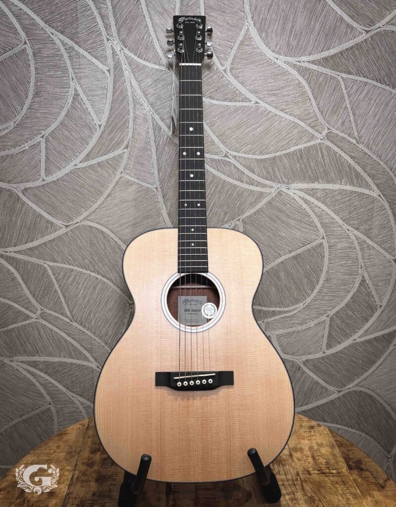 000_Junior-1 Martin 000JR-10