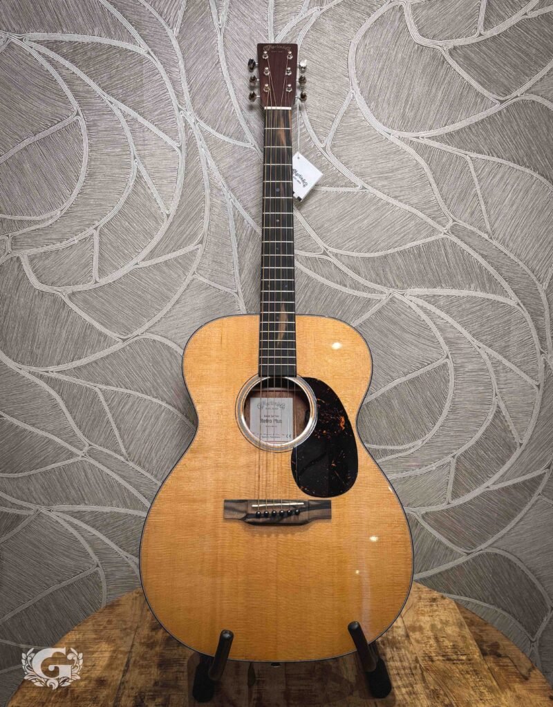 000_Retro_Plus-1 Martin 000E Retro Plus