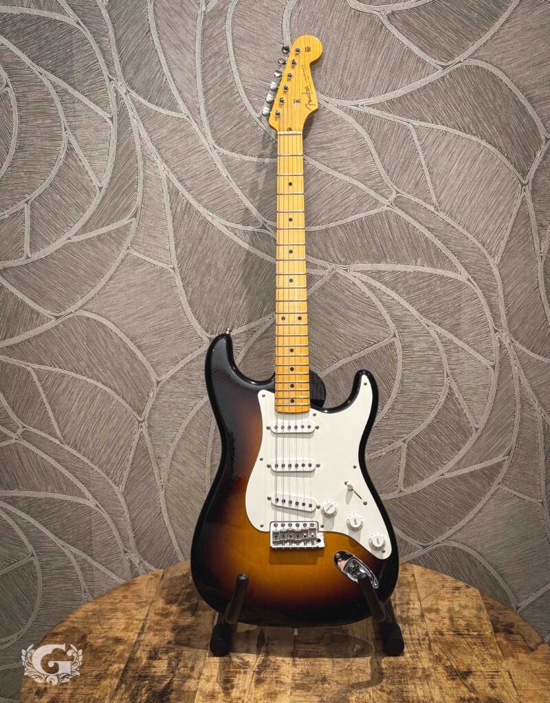 CS_56_Jimmy_Vaughan_Signature_Strat-1 Fender Custom Shop Jimmy Vaughan Signature 1956 Stratocaster Wide-Fade 2-Color Sunburst / OCCASION