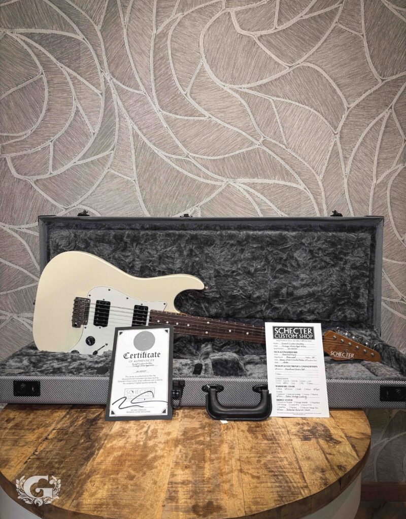 Schecter USA Sunset Custom Wembley HH Vintage White Aged Nitro