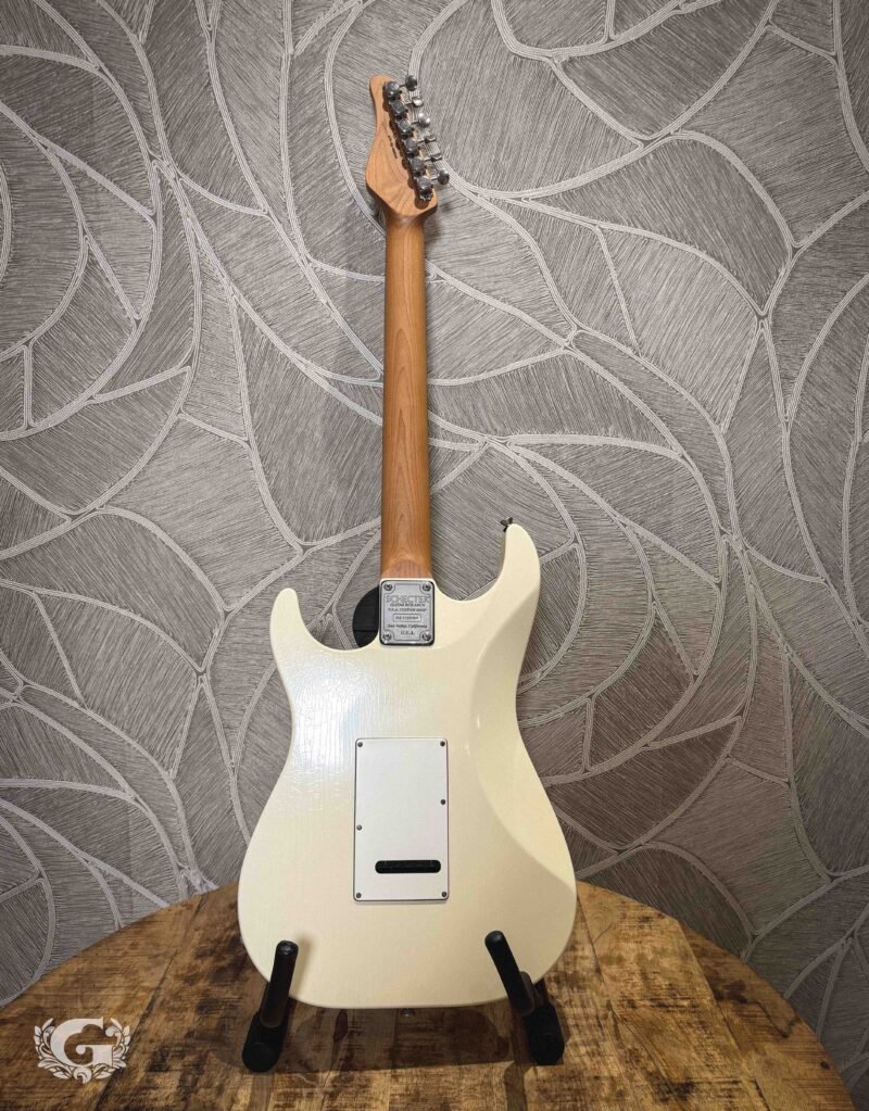 Schecter USA Sunset Custom Wembley HH Vintage White Aged Nitro