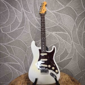 Fender American Ultra Stratocaster Arctic Pearl / OCCASION