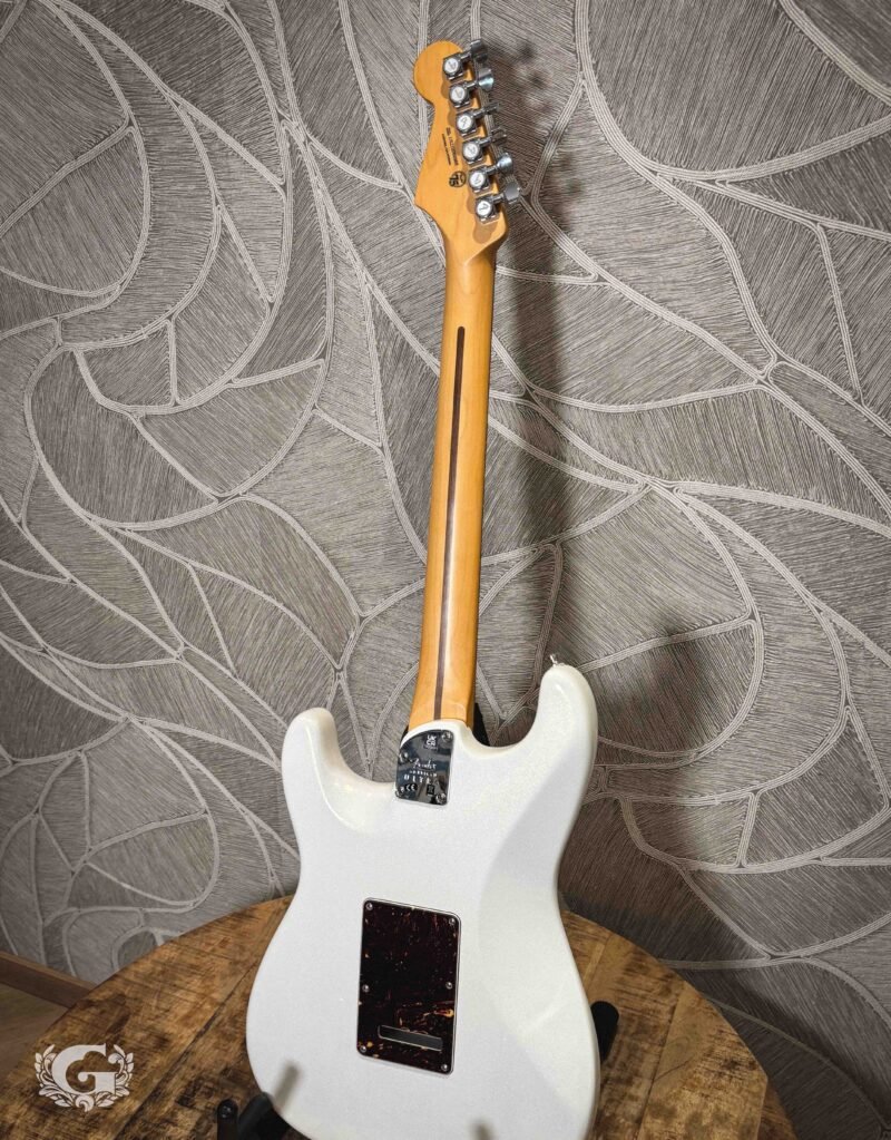 Fender American Ultra Stratocaster Arctic Pearl / OCCASION